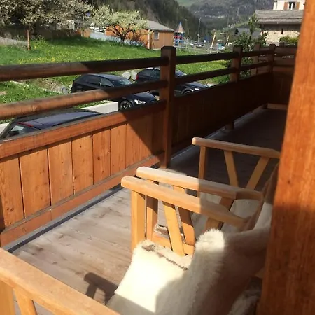 Petit Combin-Modern 2 Bed, Close To The Lift Apartment *
